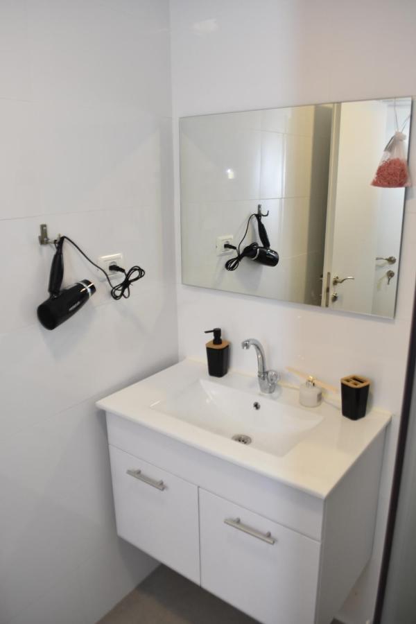 Luxury 2-Room Suite In The Center Of Downtown Haifa Exterior photo
