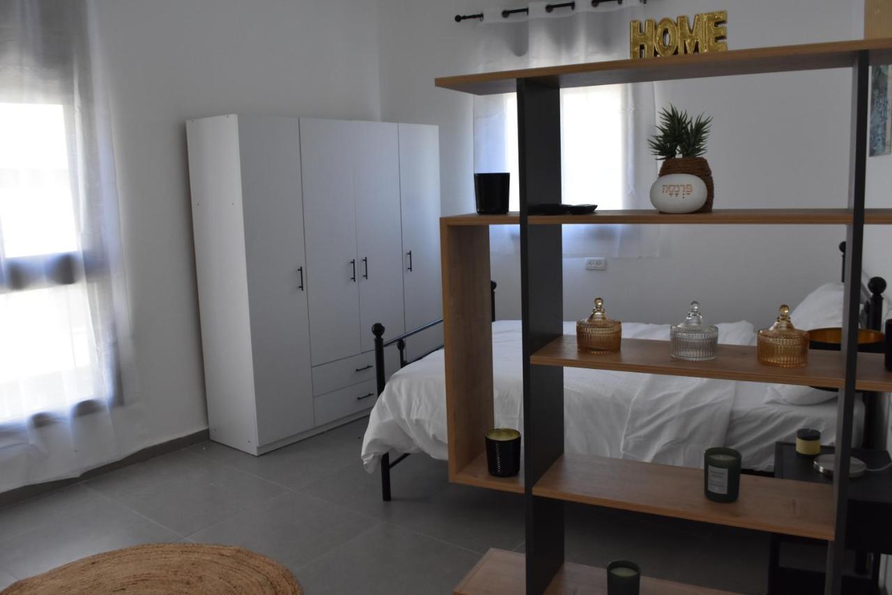 Luxury 2-Room Suite In The Center Of Downtown Haifa Exterior photo
